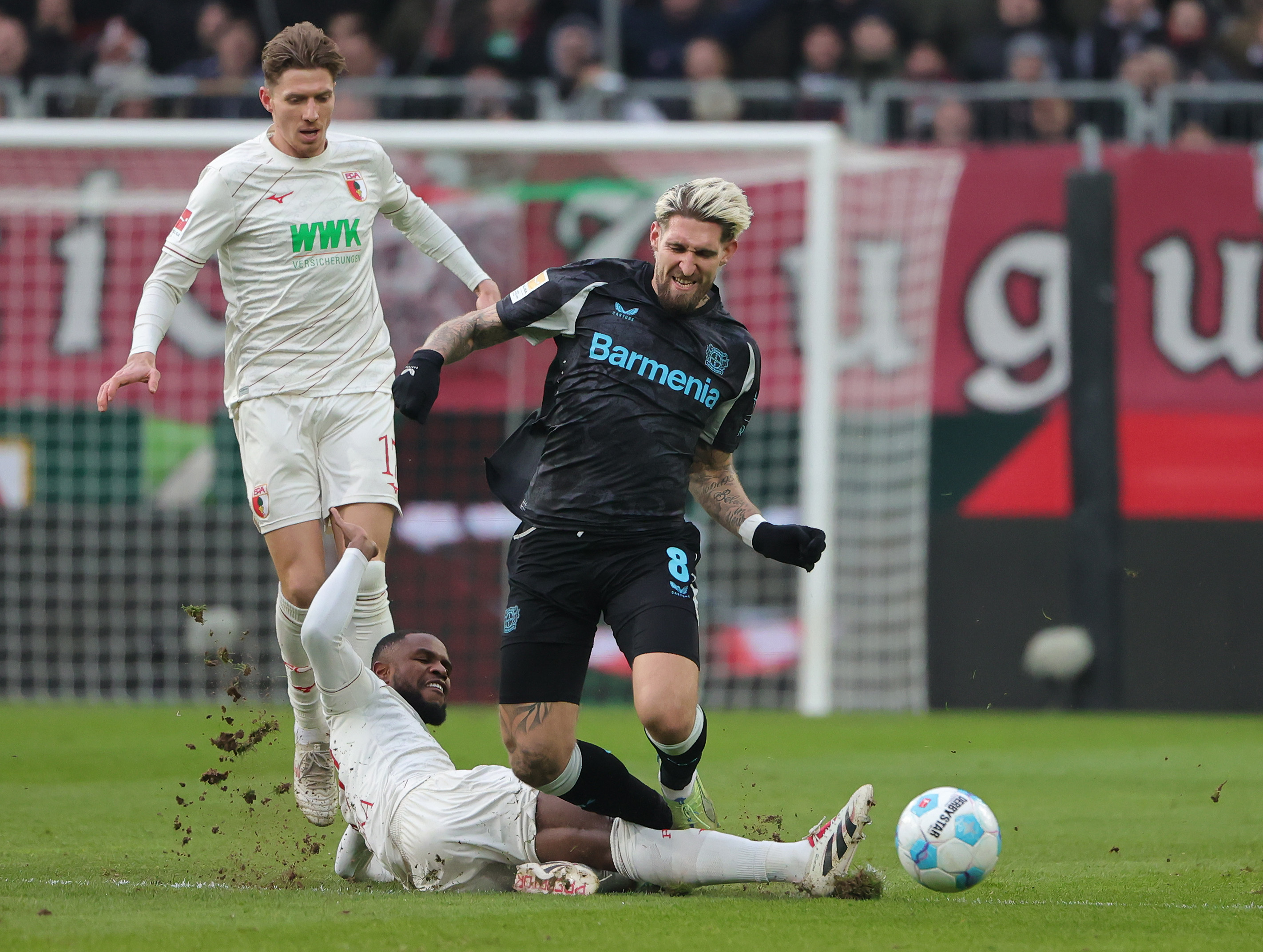 包含今夜突围战来临，多特蒙德围绕葡超临场应变，球迷炸锅，训练强度明显提升的词条